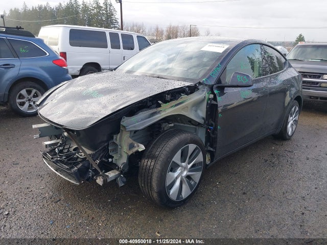 2024 TESLA MODEL Y 7SAYGDEE9RF015849 Photo 1