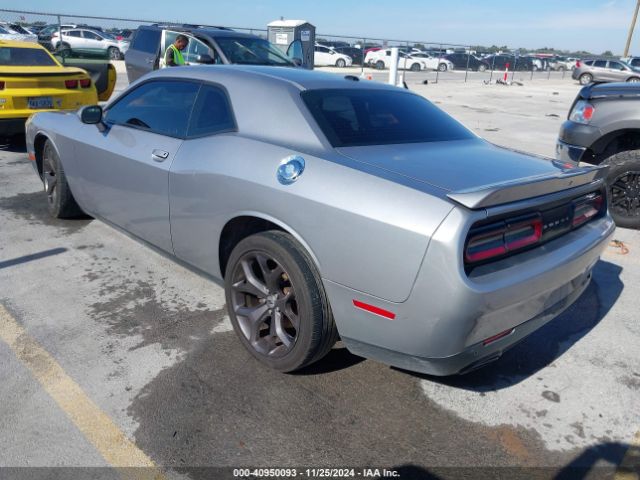 2C3CDZAG3JH138828 Dodge Challenger Sxt