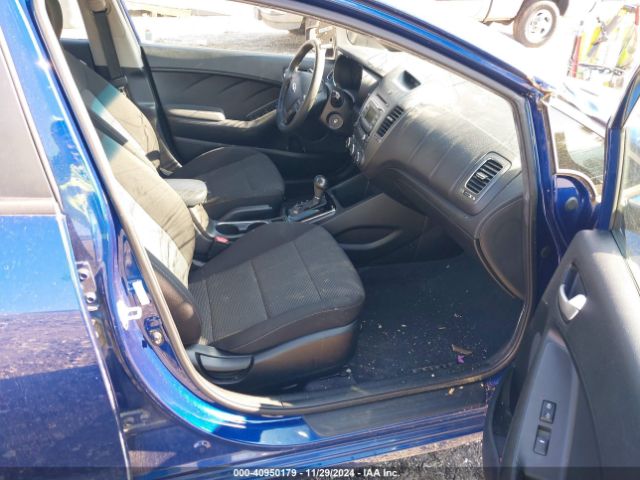 3KPFK4A7XJE254914 KIA FORTE LX