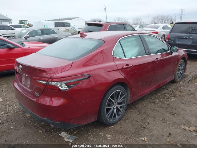 4T1F11BK0NU055782 Toyota Camry Xle Awd