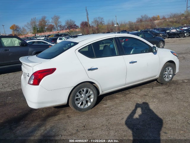 Nissan Versa 1.6 Sv 2018 3N1CN7AP8JL868144 Image 4