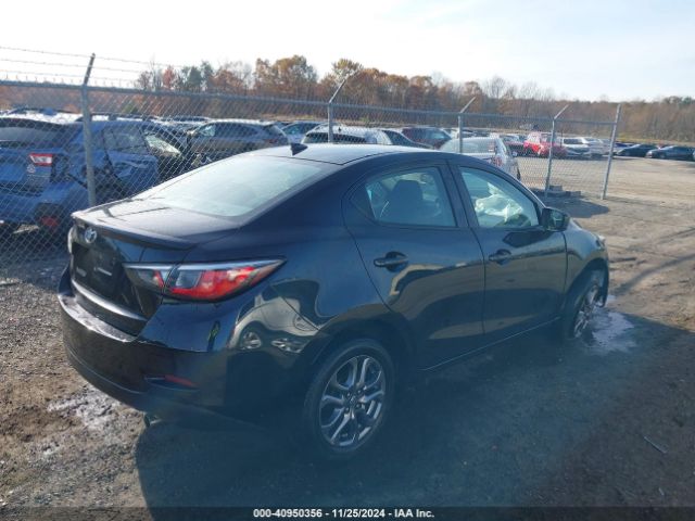 3MYDLBYVXKY517319 Toyota YARIS LE