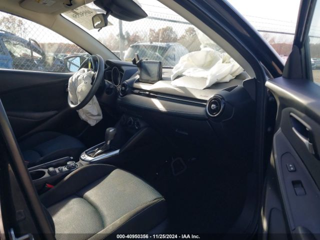 3MYDLBYVXKY517319 Toyota YARIS LE