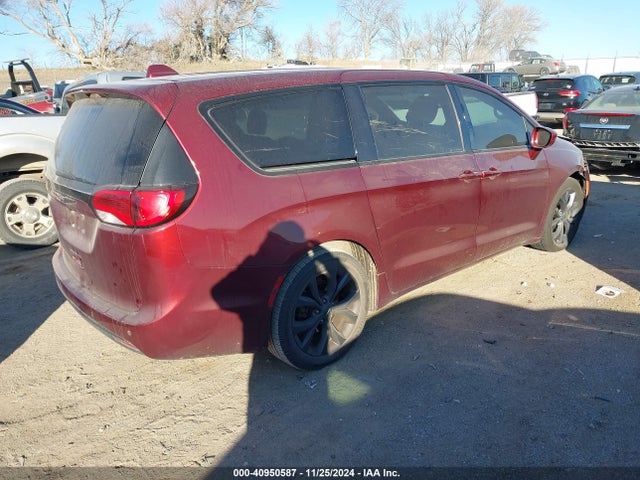Chrysler Pacifica Touring Plus 2018 2C4RC1FG6JR187180 Image 4