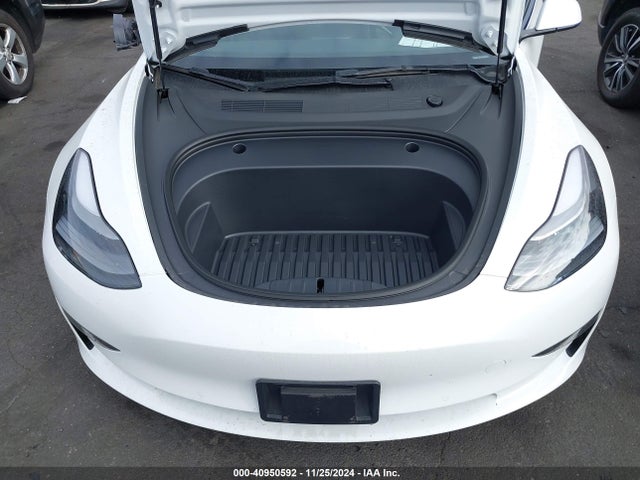 2022 TESLA MODEL 3 5YJ3E1EB9NF193479 Photo 9