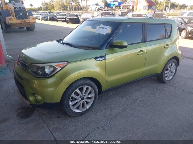 KIA SOUL + 2018 KNDJP3A51J7897298 Image 2