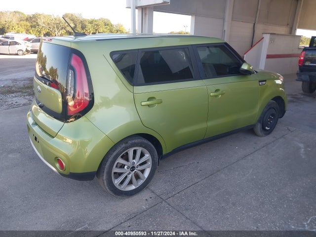 KIA SOUL + 2018 KNDJP3A51J7897298 Image 4