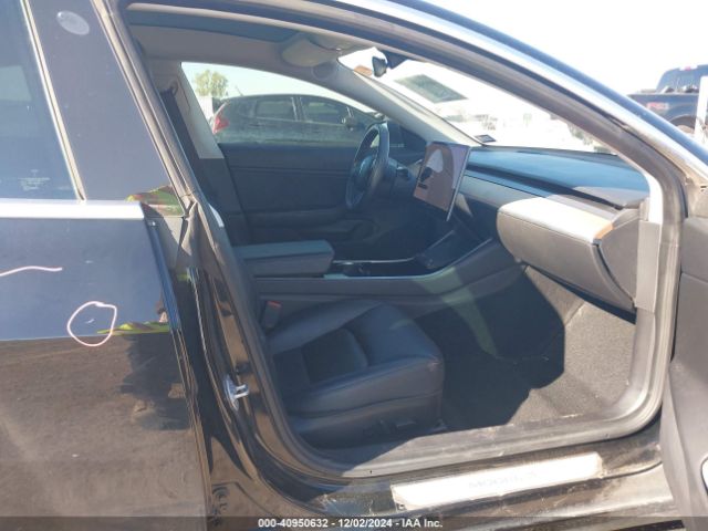 5YJ3E1EA0JF157441 Tesla Model 3 Long Range/mid Range