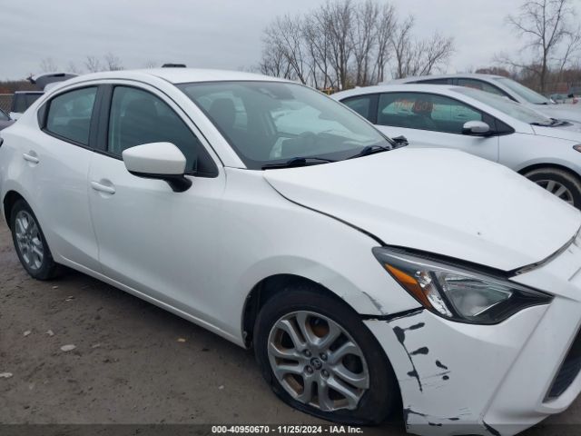 3MYDLBYV7JY323720 Toyota YARIS IA