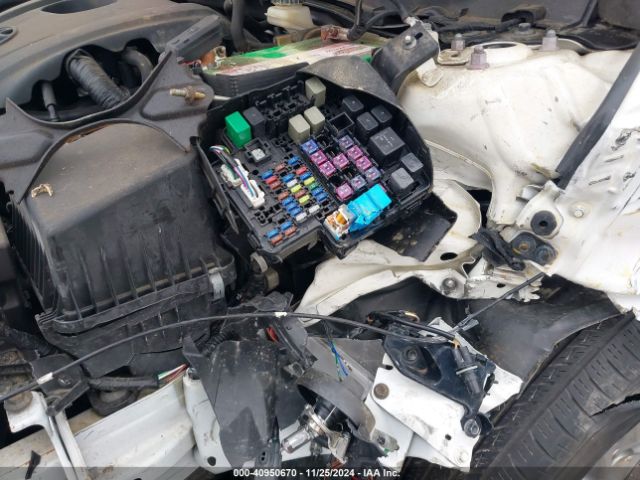 3MYDLBYV7JY323720 Toyota YARIS IA