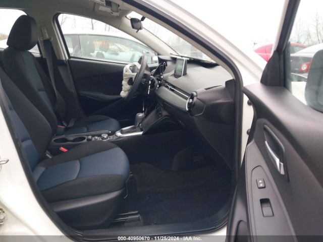 3MYDLBYV7JY323720 Toyota YARIS IA