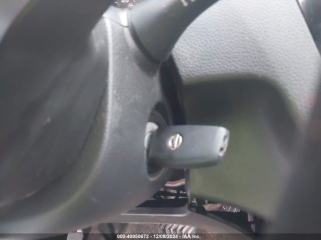 JN1BJ1CP2JW154828 Nissan Rogue Sport S