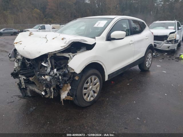 JN1BJ1CP2JW154828 Nissan Rogue Sport S