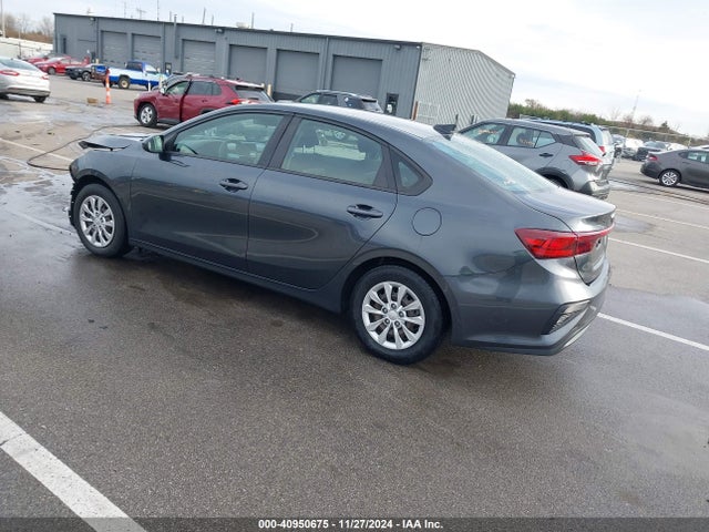 KIA FORTE FE 2019 3KPF24AD5KE047578 Image 3