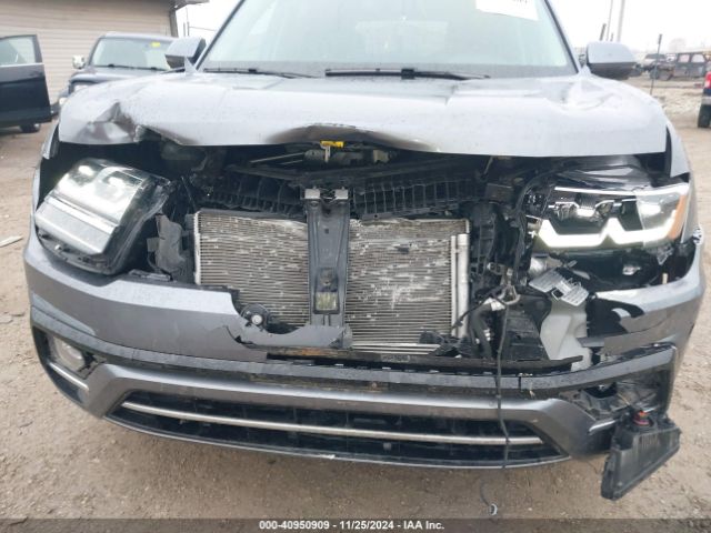 1V2XR2CA8KC606070 Volkswagen Atlas 3.6l V6 Se W/technology R-line