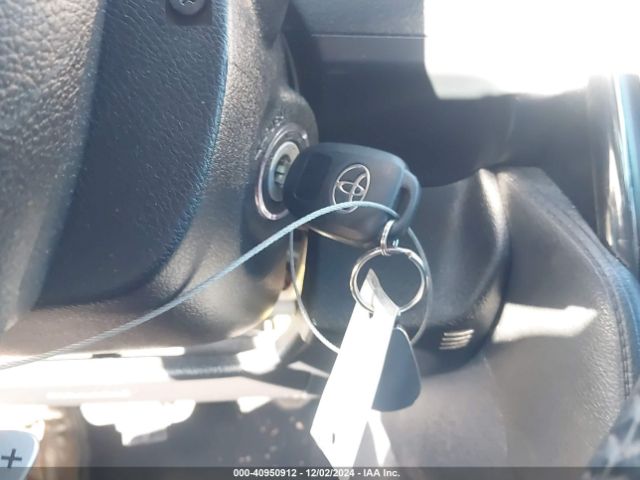 4T1BF1FK1EU352358 Toyota CAMRY SE