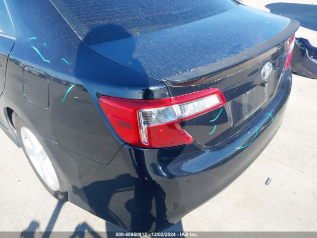 4T1BF1FK1EU352358 Toyota CAMRY SE