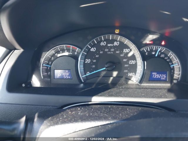 4T1BF1FK1EU352358 Toyota CAMRY SE