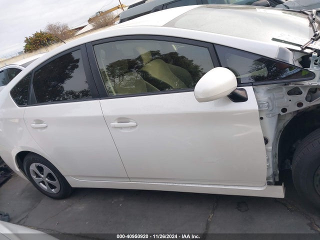 Toyota Prius 2015 JTDKN3DU6F0397358 Image 14