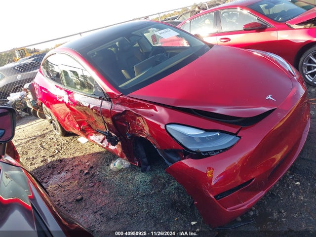 2024 TESLA MODEL Y 7SAYGDED7RA310226 Photo 0