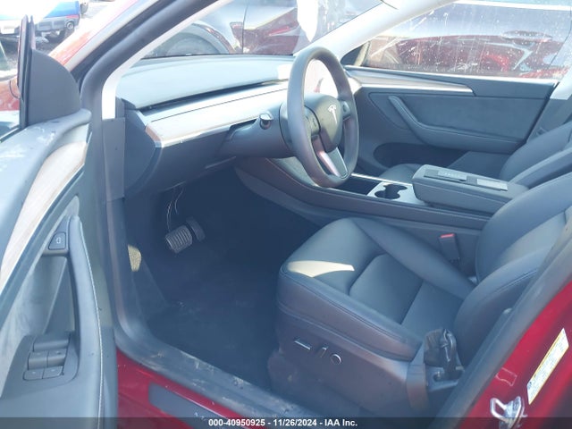 2024 TESLA MODEL Y 7SAYGDED7RA310226 Photo 4