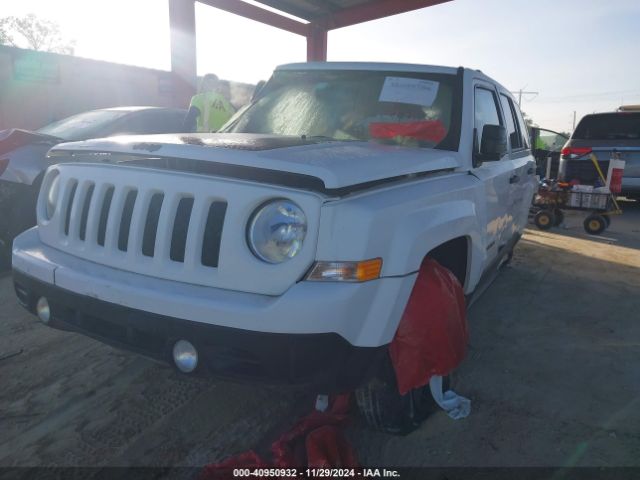 1C4NJPBA8GD777272 Jeep Patriot Sport Se