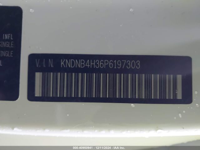 KNDNB4H36P6197303 KIA Carnival Mpv Lx