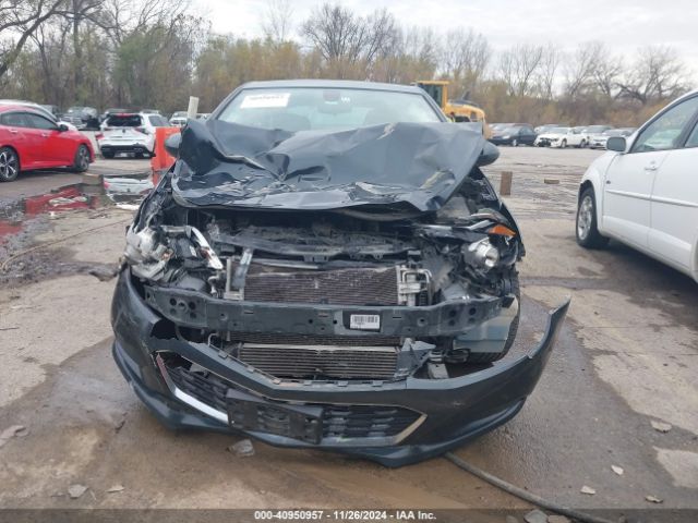 1G1BE5SM6H7235585 Chevrolet Cruze Lt Auto