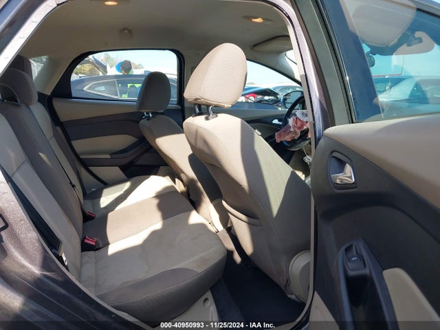Ford FOCUS SE 2014 1FADP3K26EL387033 Image 8