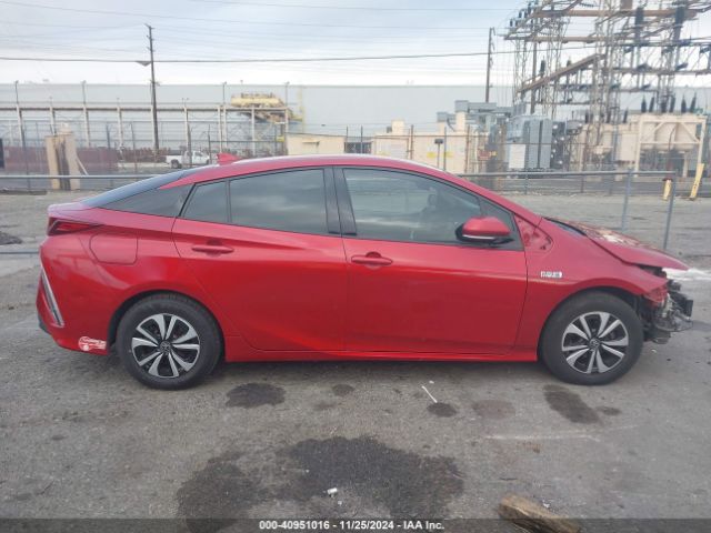 JTDKARFP6H3014462 Toyota Prius Prime Premium