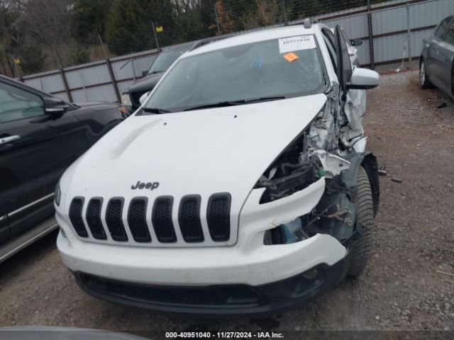 1C4PJLCB3JD556615 Jeep Cherokee Latitude Fwd