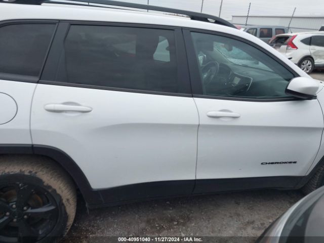 1C4PJLCB3JD556615 Jeep Cherokee Latitude Fwd