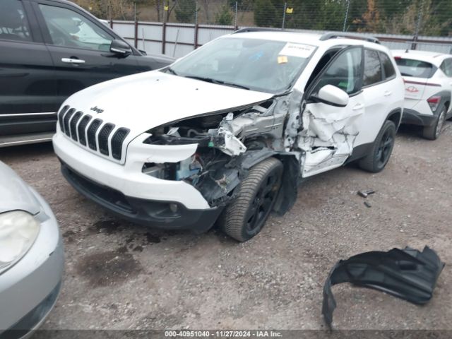 1C4PJLCB3JD556615 Jeep Cherokee Latitude Fwd