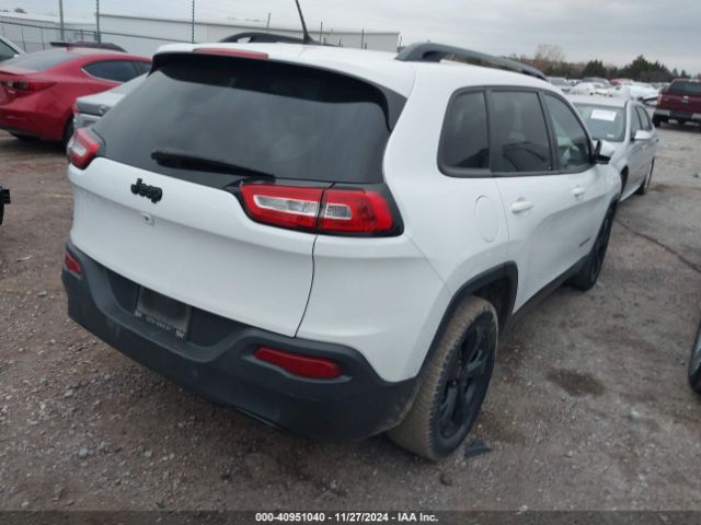 1C4PJLCB3JD556615 Jeep Cherokee Latitude Fwd