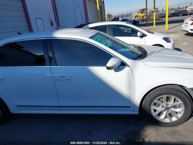 1VWAT7A39GC042850 Volkswagen Passat 1.8t S