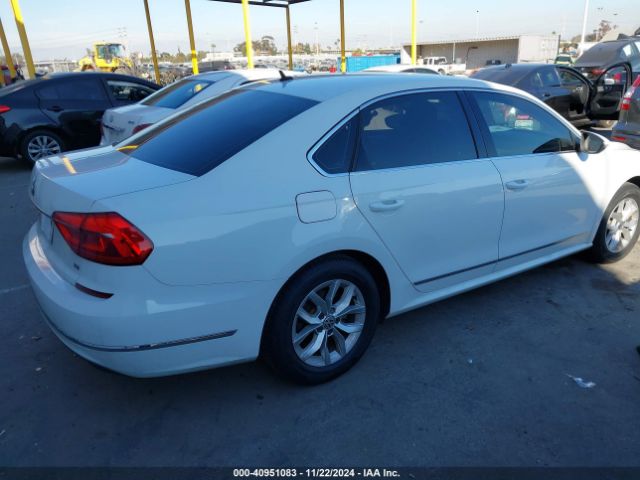 1VWAT7A39GC042850 Volkswagen Passat 1.8t S
