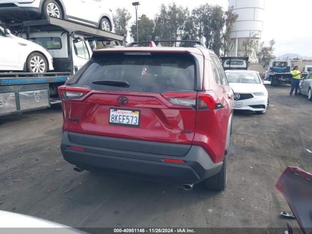 2T3C1RFV5KC001727 Toyota Rav4 Xle Premium