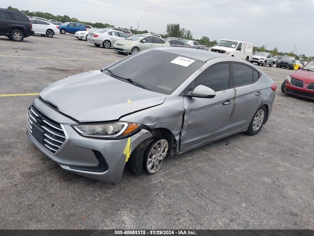 Hyundai ELANTRA SE 2017 5NPD74LF8HH183764 Image 2