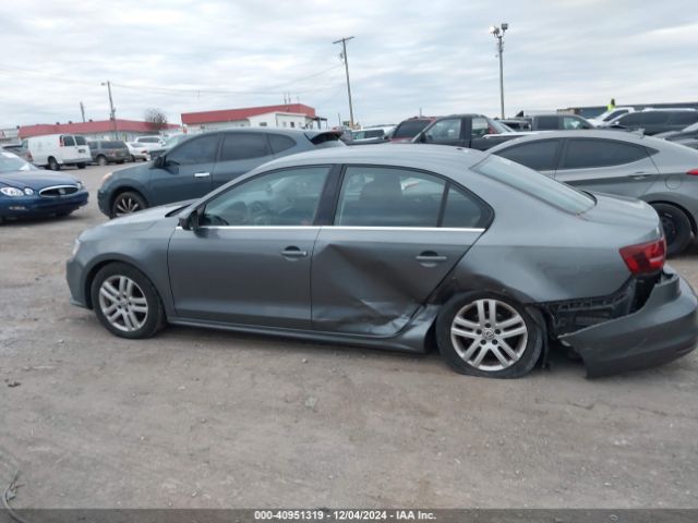 3VW2B7AJ3HM305663 Volkswagen Jetta 1.4t S