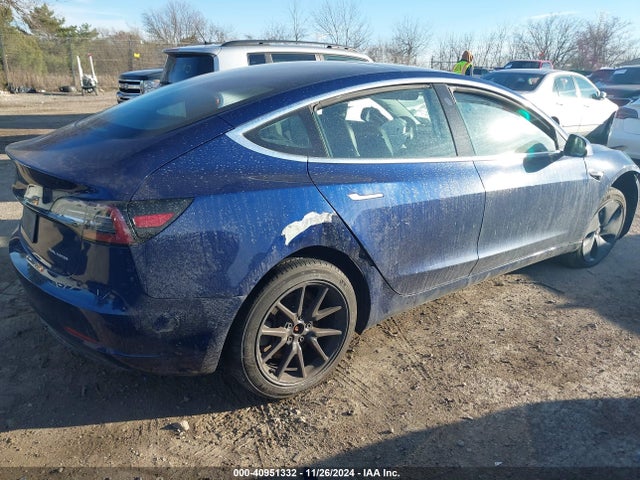 2019 TESLA MODEL 3 5YJ3E1EB7KF387729 Photo 3
