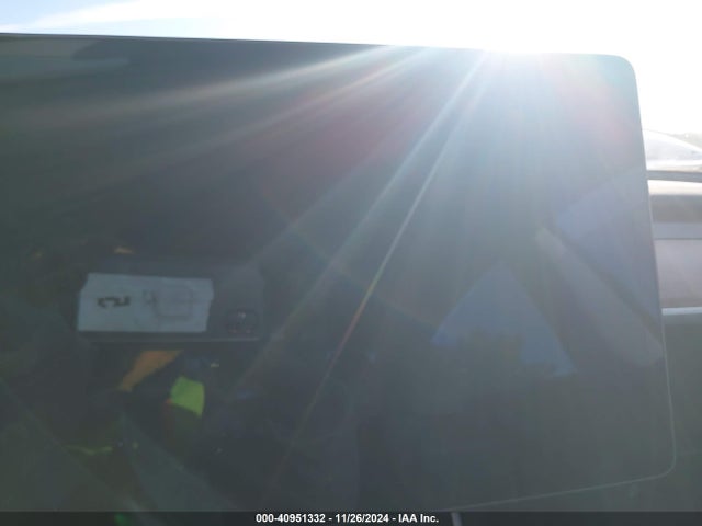 2019 TESLA MODEL 3 5YJ3E1EB7KF387729 Photo 6