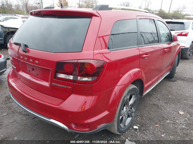3C4PDCGG2FT577793 Dodge Journey Crossroad