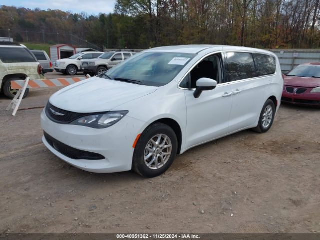 2C4RC1CG1PR564561 Chrysler Voyager Lx