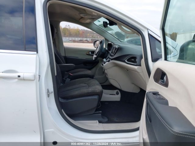 2C4RC1CG1PR564561 Chrysler Voyager Lx