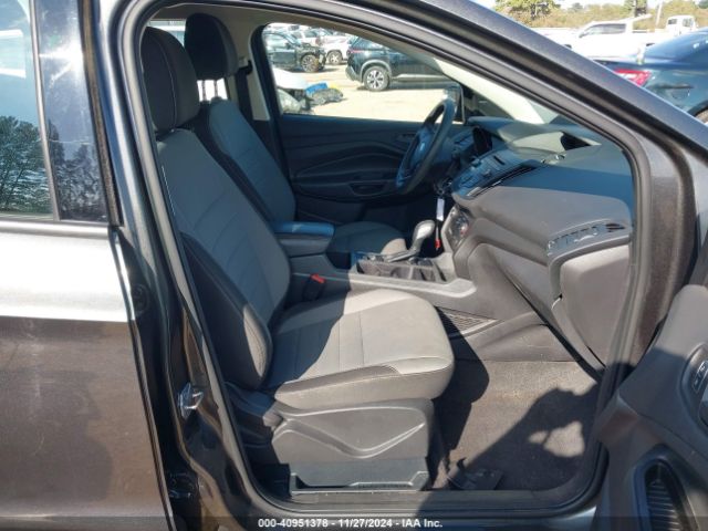 1FMCU0F71HUC00584 Ford ESCAPE S