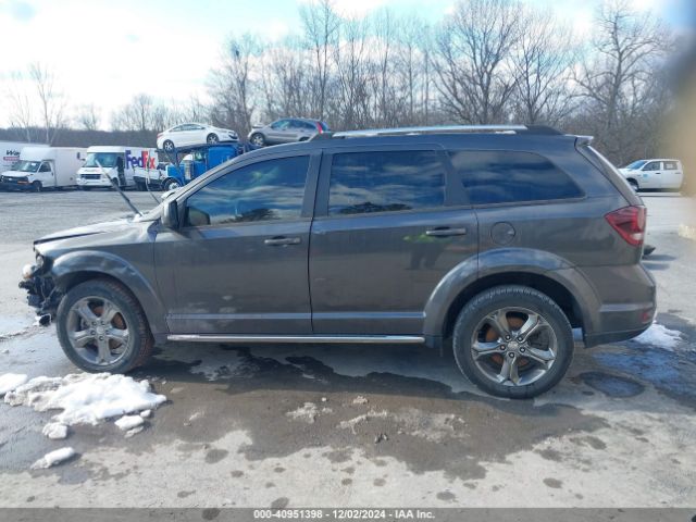 3C4PDCGB5FT745804 Dodge Journey Crossroad