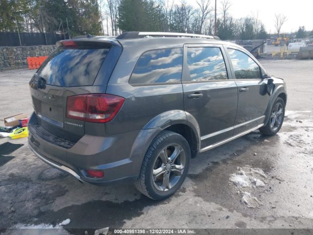 3C4PDCGB5FT745804 Dodge Journey Crossroad