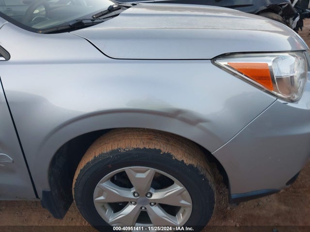 Subaru Forester 2.5i Limited 2016 JF2SJARC0GH421559 Image 17