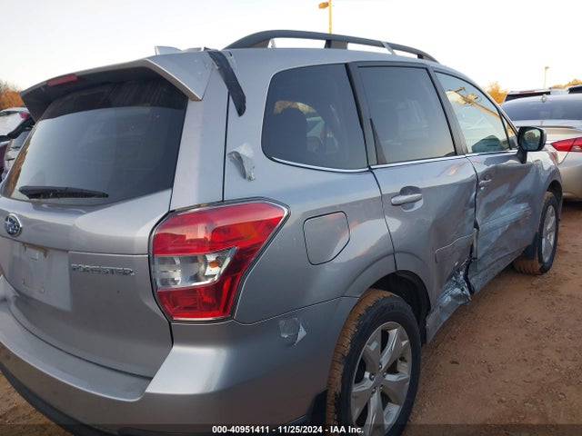 Subaru Forester 2.5i Limited 2016 JF2SJARC0GH421559 Image 18