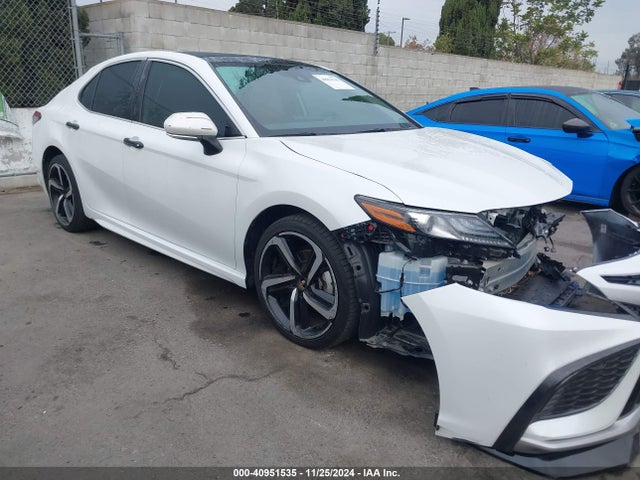 Toyota CAMRY XSE 2022 4T1K61AK2NU019531 Image 1